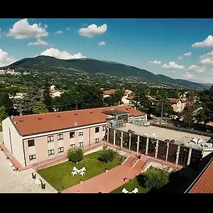 http://casa-leonori.hotels-perugia.com